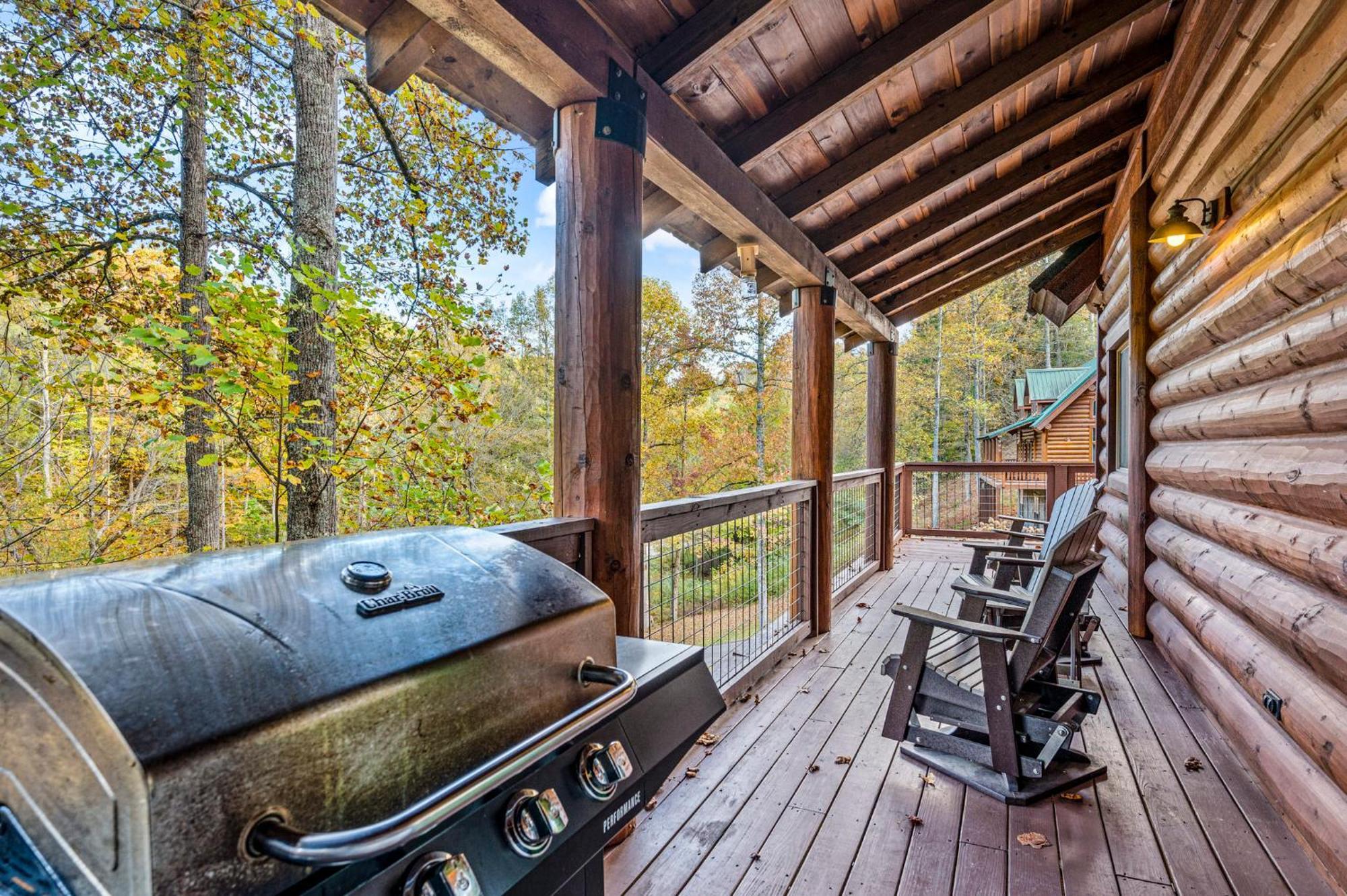 Relaxation Retreat - Pickleball Cabin - Wi-Fi, Fire Pit With Bar, Ev, Game Room, Hot Tub, Pool Access - Mins To Pf เซอเวียร์วีล ภายนอก รูปภาพ