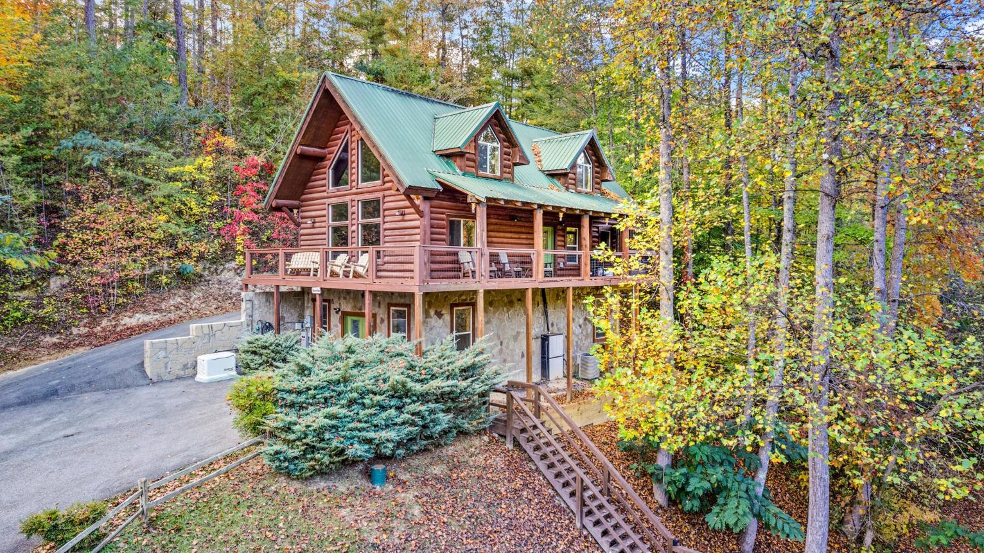 Relaxation Retreat - Pickleball Cabin - Wi-Fi, Fire Pit With Bar, Ev, Game Room, Hot Tub, Pool Access - Mins To Pf เซอเวียร์วีล ภายนอก รูปภาพ