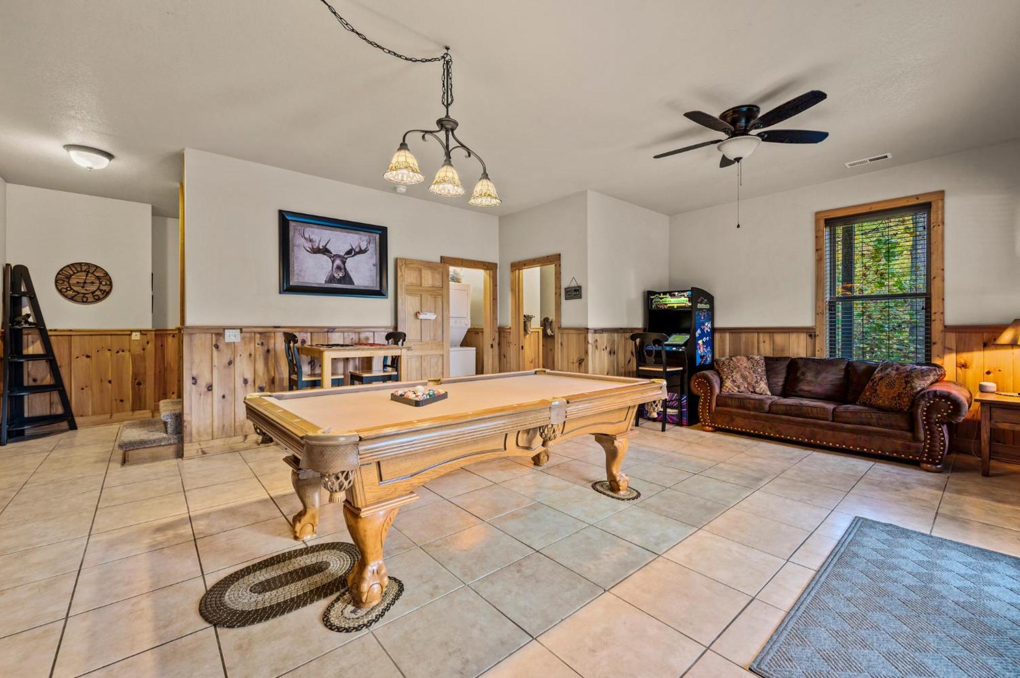 Relaxation Retreat - Pickleball Cabin - Wi-Fi, Fire Pit With Bar, Ev, Game Room, Hot Tub, Pool Access - Mins To Pf เซอเวียร์วีล ภายนอก รูปภาพ