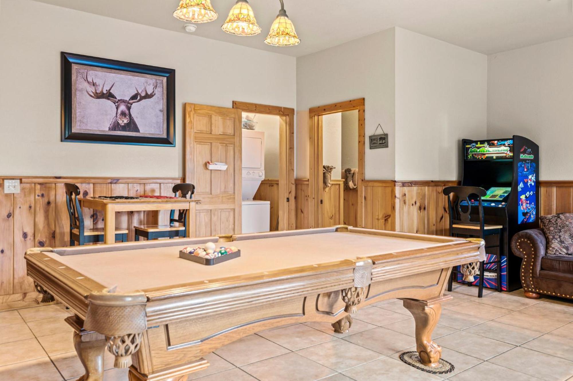 Relaxation Retreat - Pickleball Cabin - Wi-Fi, Fire Pit With Bar, Ev, Game Room, Hot Tub, Pool Access - Mins To Pf เซอเวียร์วีล ภายนอก รูปภาพ